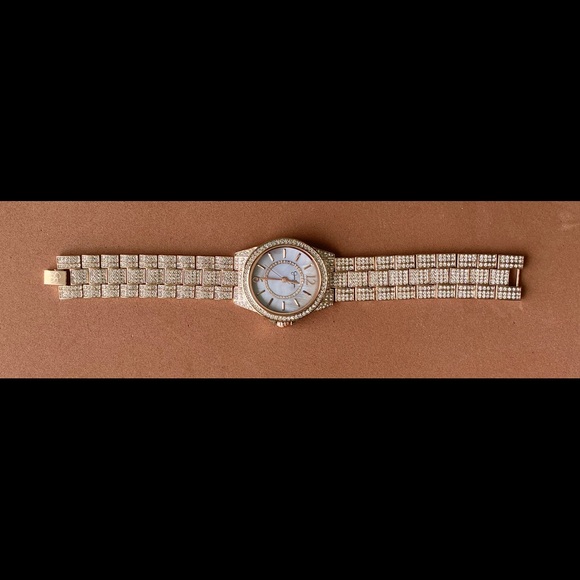 Jessica Simpson watch - Picture 2 of 6